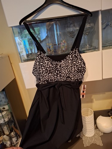 Niedliches badekleid - niedliches, in